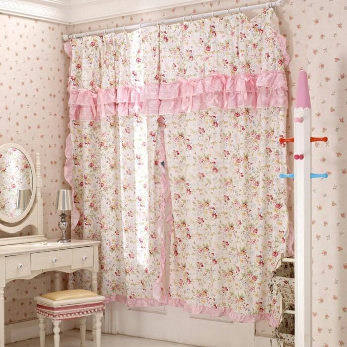 lambada-resized-children-bedroom-curtain