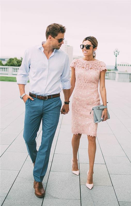 فساتين خطوبة حديثة رخيصة وأحذية جميلة باللون الوردي للزوجين