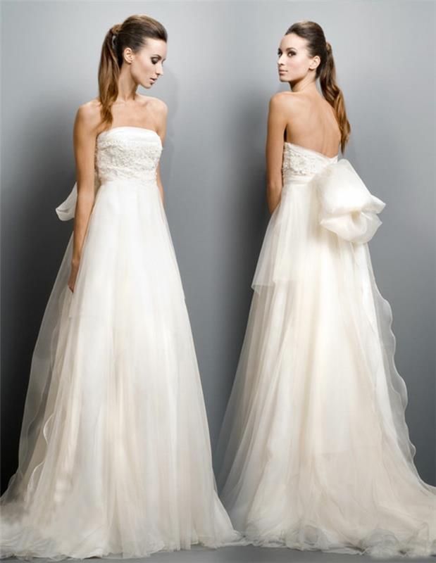 vznešené svadobné šaty s veľkou stuhou, empírové svadobné šaty s rovným poprsím