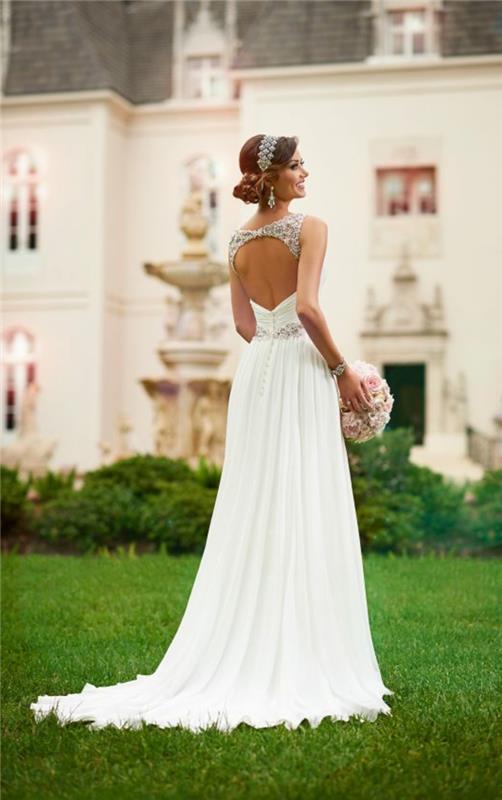 grekisk bröllopsklänning, lång brudklänning, öppen rygg med diamantdekoration