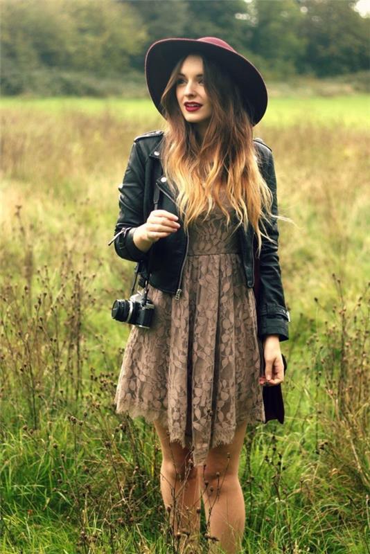 klänning-hippie-chic-marronne-modell-mjuk-och-feminin