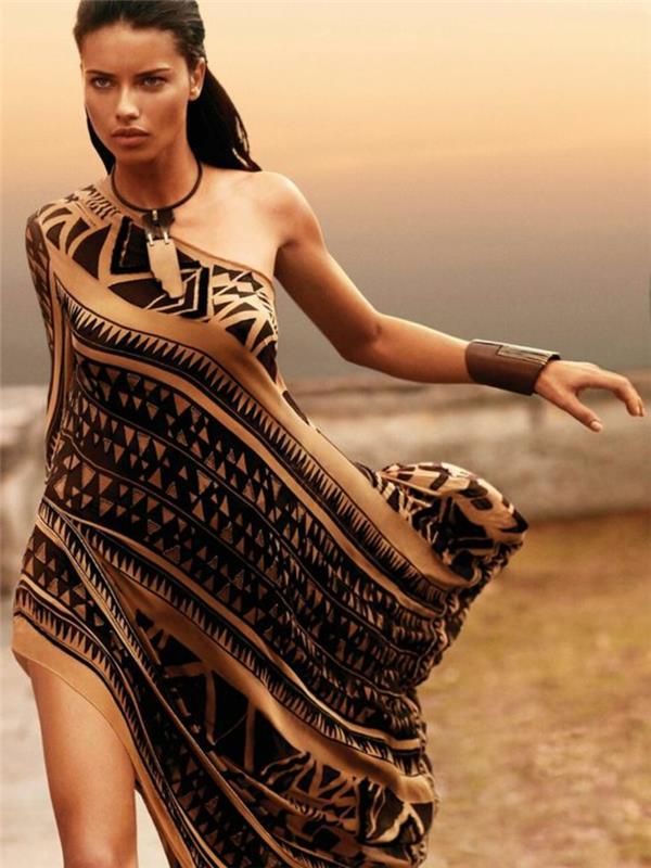 etnisk klänning, asymmetrisk strandklänning, beige färg, bruna tryck