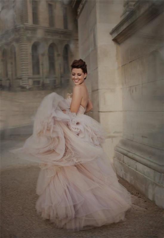 šaty-princezné-na-vašu-svadbu-kráľovské-ružové-plávajúce-šaty