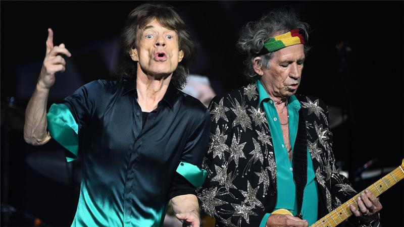 The Rolling Stones skjuter upp sin turné i USA och Kanada på grund av hälsoproblem hos deras sångare Mick Jagger