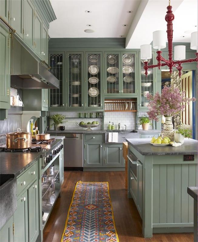 Vintage zelená kuchyňa, moderná kuchyňa s orientálnym kobercom, nápady na interiérové ​​kuchynské steny