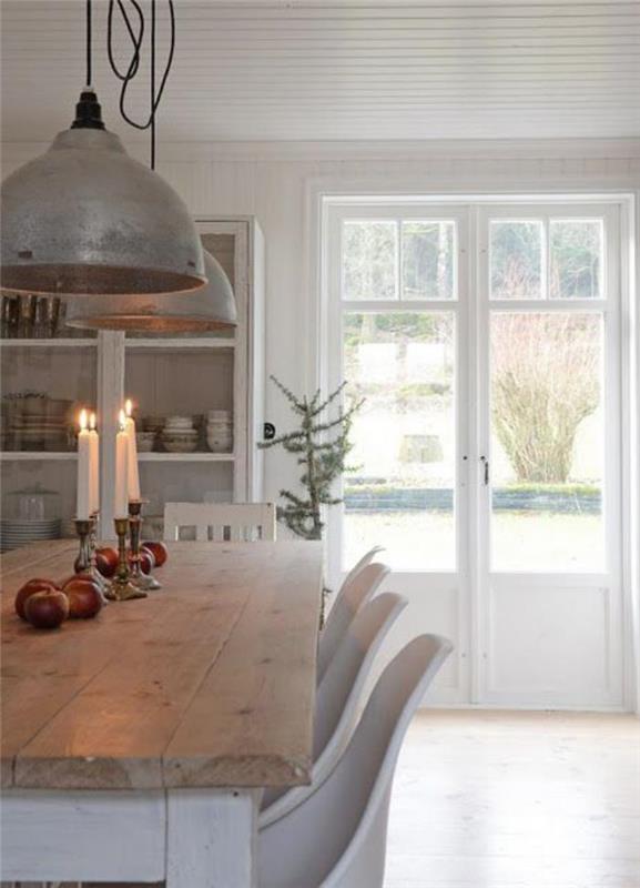 škandinávsky-jedáleň-veľké-žiarovky-priemyselný-dizajn-škandinávsky-drevený stôl
