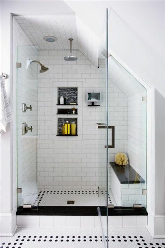 kúpeľňa-s-kachľovou kúpeľňou-leroy-merlin-čierno-biele-priehľadné-sklenené dvere