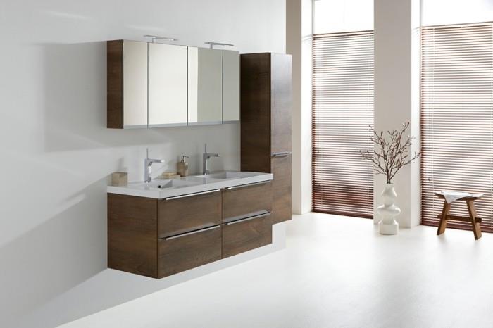 luxusný-kúpeľňový-nábytok-conforama-stenový-stĺp-v-prírodnom dreve