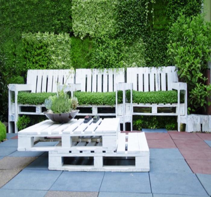 biely-paleta-záhradný nábytok