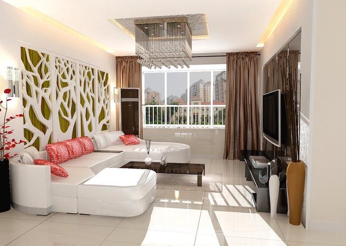 malá moderná obývačka s dekorom na stenu a bielou dizajnovou sedačkou