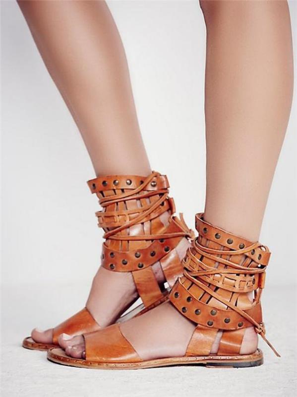 hög-sandaler-vackra-sandaler-brun-läder