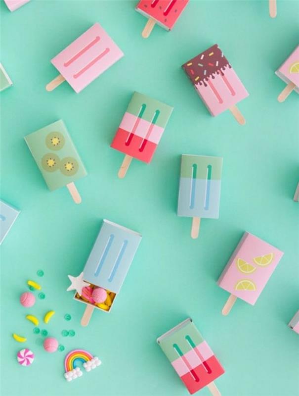 Idé per la decorazione scatole delle caramelle con sticker e washi tape