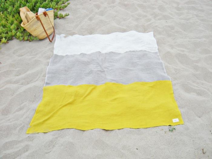 plážové uteráky-plážové uteráky-veľký-plážový-uterák-žlté-zmenené-dvojité-plážové-uteráky
