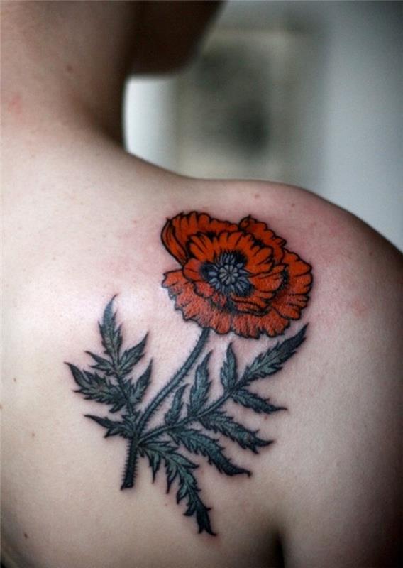 orange blomma tatuering på baksidan man tatuering blommor vallmo axel
