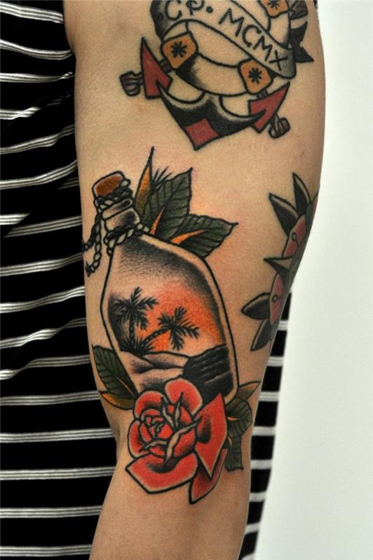 Ružové tetovanie znamená tradičné americké tetovanie