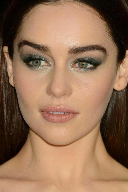 smokey-eye-blue-eyes-eyeshadow-blue-eyes-learn-to-make-up