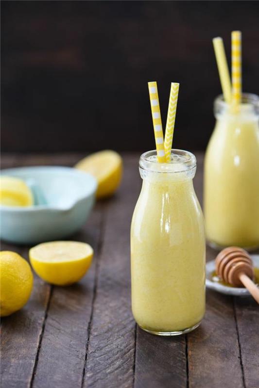 citrónovo-medovo-smoothie-revitalizačný-smoothie-recept
