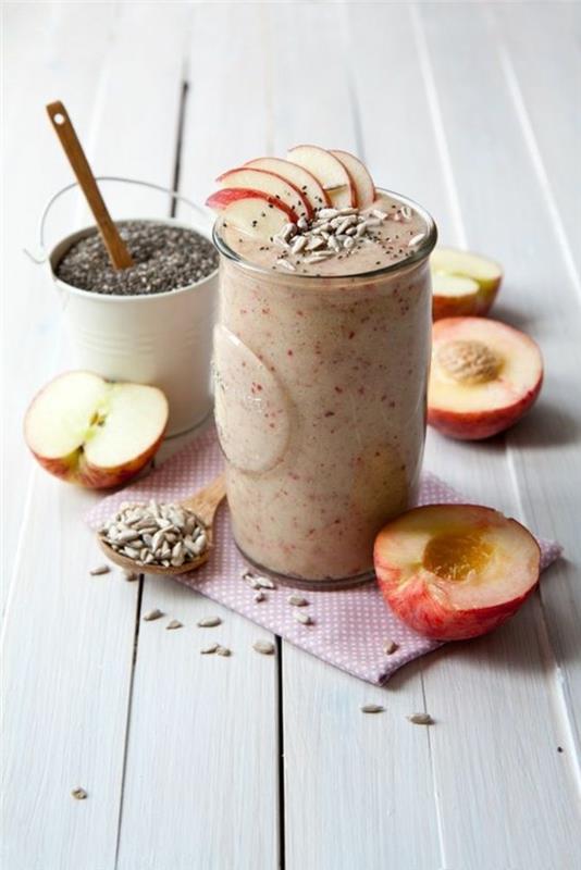 smoothie-recept-na-zimu-jablko-a-chia-semienko-smoothie-recept