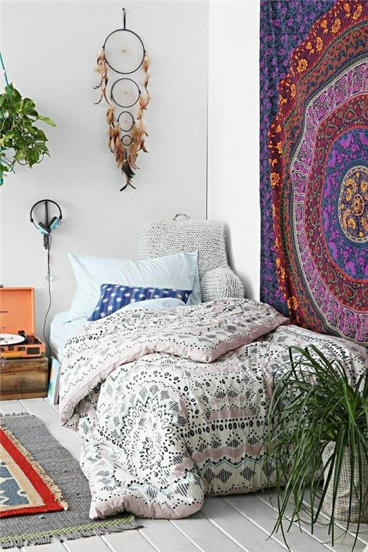 أرضية - أرضية - غرفة نوم - رمادي - سرير - طاولة جانبية - طاولة خشبية - سرير - طاولة - بياضات ملونة