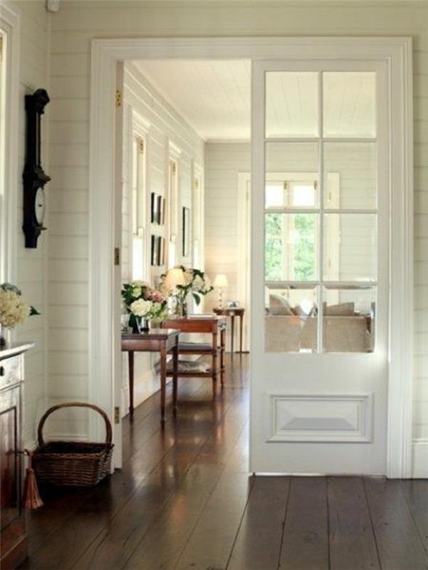 tmavo-hnedé-drevené-podlahy-pekné-vchodové-elegantné-a-moderné-elegantné-domy-dizajnu-vchodové dvere