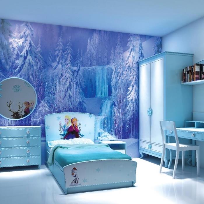 namaľujte stenu, nápady na zdobenie spálne pre dievčatá, steny a nábytok v svetlo modrej farbe s bielymi dlaždicami