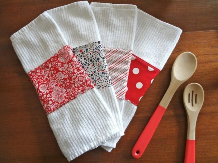 Regali fatti a mano ، strofinaci colore bianco decorati ، mestoli di cucina in legno manico gomma rosso
