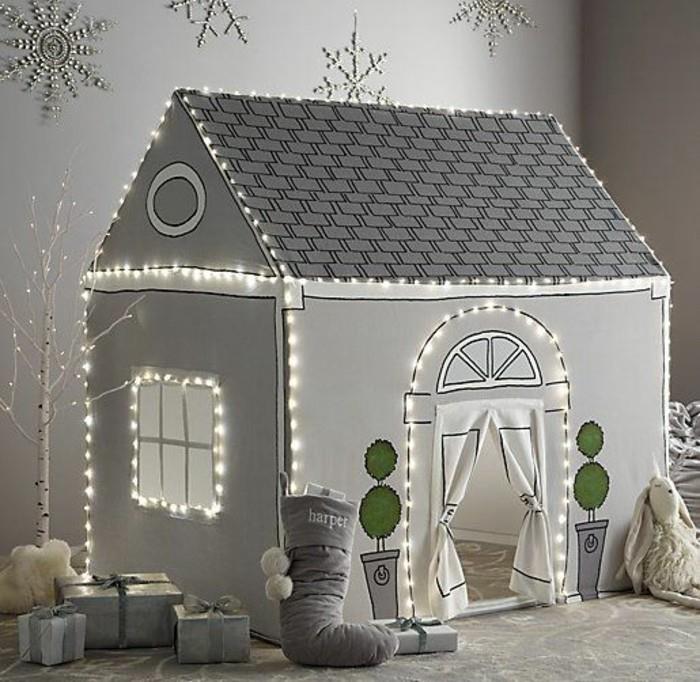 اقتراح مثير للاهتمام لبناء كوخ أبيض الشتاء عيد الميلاد روح صغيرة أضواء كديكور