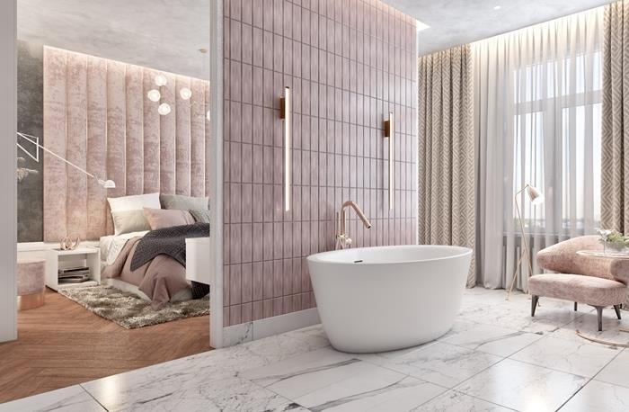 hlavná spálňa kúpeľňa moderný interiérový dizajn kachľové mramorové parkety svetlé drevo biela voľne stojaca vaňa