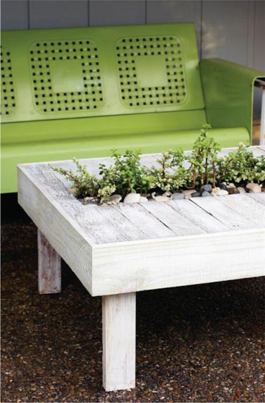 konferenčný stolík z prírodného dreva-záhradný nábytok