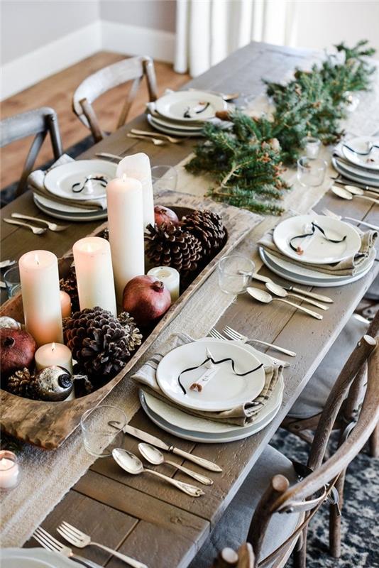 träbord dekor rustik stil bord mittpunkt trä bricka frukt ljus tall kottar grenar
