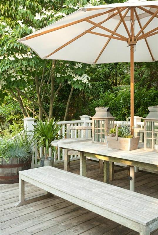 picknick-bord-bord-med-trä-bänk-trä-golv-trädgård-bord