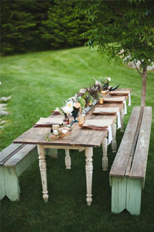 picknick-bord-trä-picknick-bord-grön-gräsmatta-träbänk