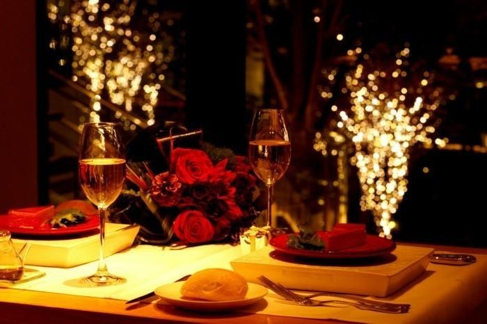 romantiskt-bord-dekoration-valentin-bord