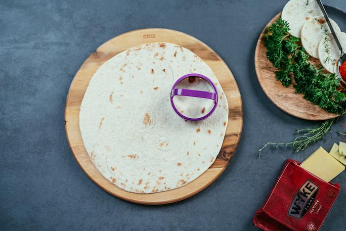 Rôzne tacos, tortillas con formina mini cerchio, prísady do tacos