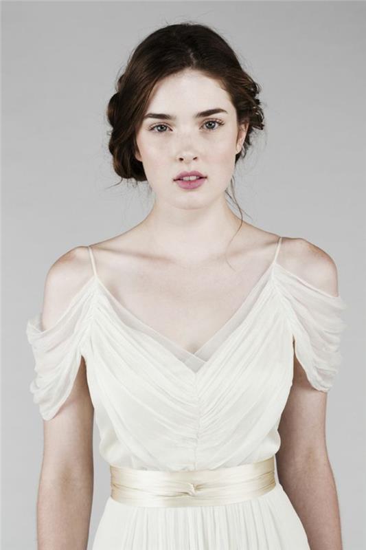 Pekne nariasené empírové svadobné šaty na romantické a čarovné kúzlo, vyzlečené šaty bez ramien