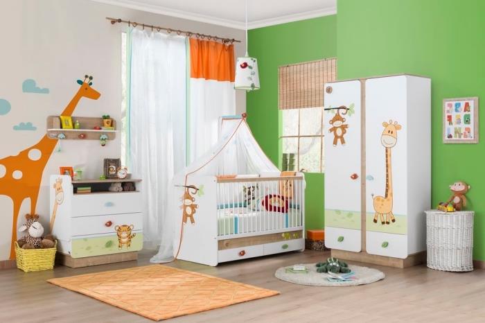 ako vyzdobiť steny v miestnosti pre novorodencov bielymi a zelenými stenami s dizajnom žirafy a oblakov