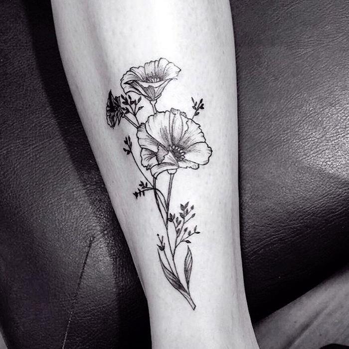 vallmo symbol tatuering och blomma tatuering design i svart och vitt