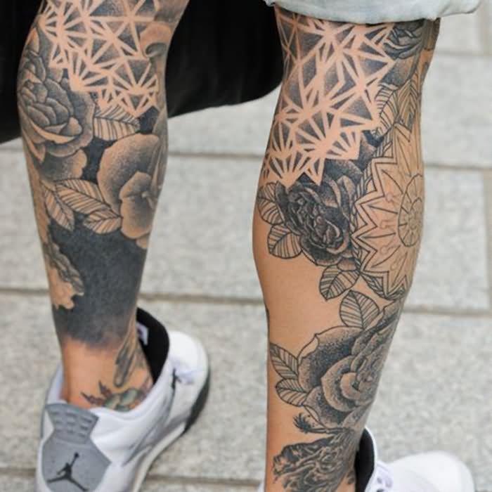 tetovanie celého lýtka muž tetovanie celej nohy ružové