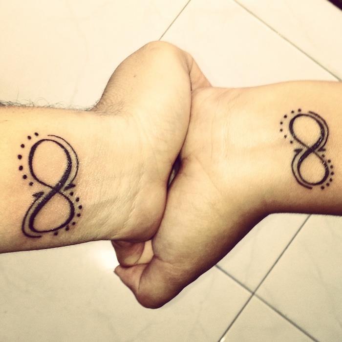 oändlighetstatueringar handledspar evig kärlek gemensam tatuering