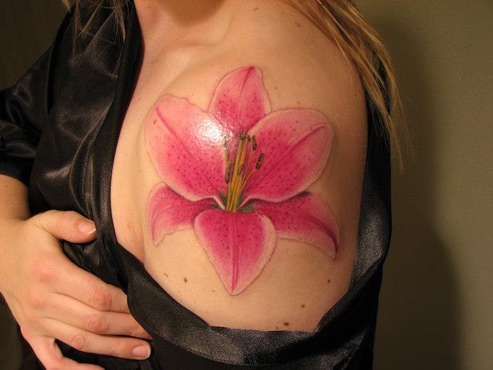 tetovanie kvetina žena rameno symbol ružovej orchidey
