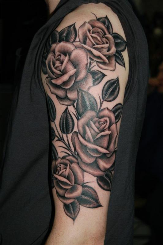 kvetinové tetovanie ruže, jaseňová ruža a čierna farba, tetovanie pre mužov