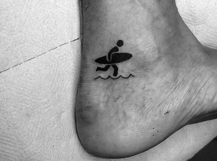 Surf tetovanie originálne tetovanie surfera surfer tetovanie na členku