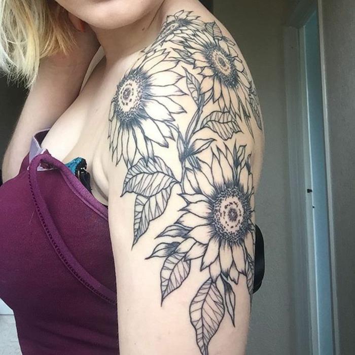 slnečnicové tetovanie, tetovanie čiernym atramentom, dizajn tetovania slnečnice