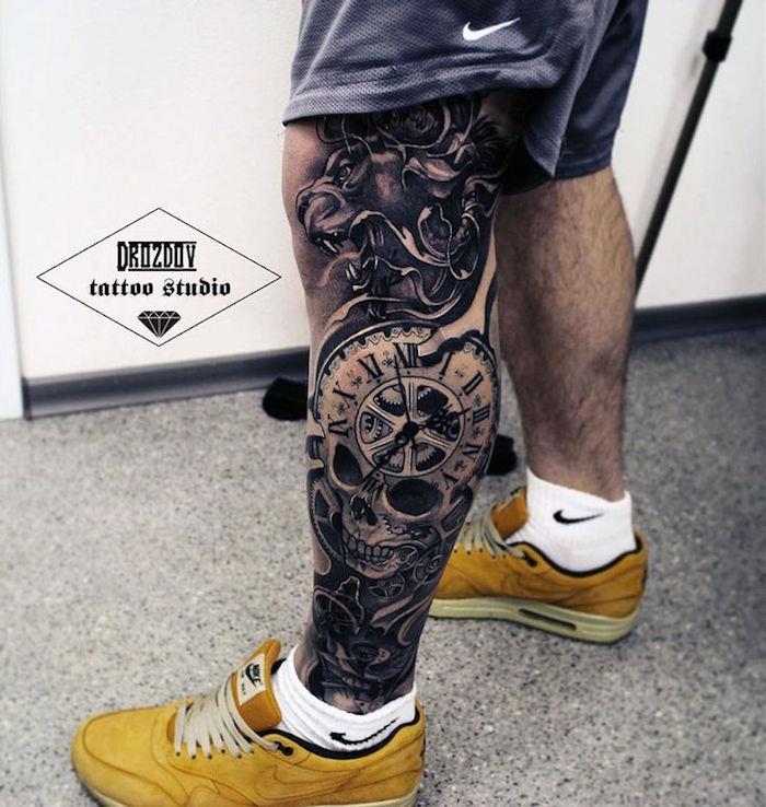 tetovanie teľa muž tibia lev hodiny