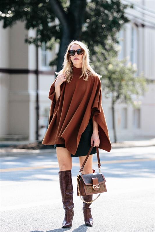 brun poncho vinter läder kjol outfit svart nagellack bruna läder stövlar lår höga stövlar brun handväska