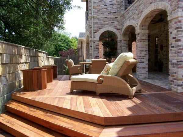 trä-eller-komposit-terrass-relax-utrymmen