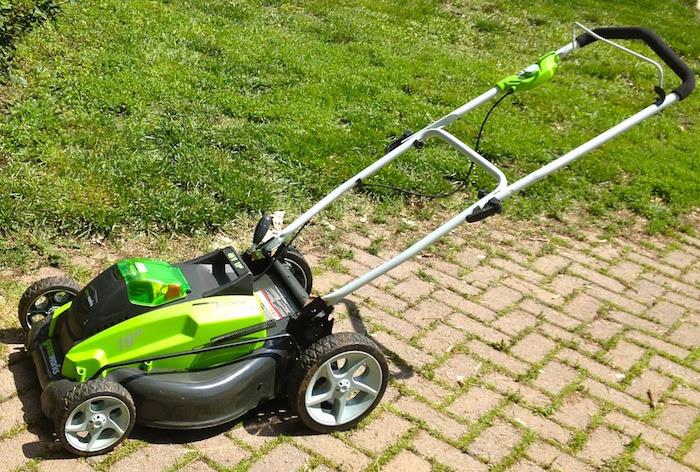 elektrisk gräsklippare-design-grön-billig