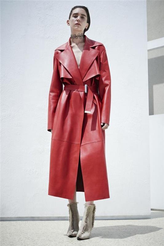 trench-woman-coral-color-Acne-studios-cruise