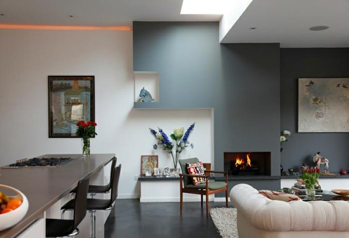 väggspis, vardagsrum och matsal i blått och vitt, öppen spis väggdekoration