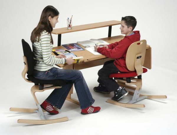 ergonomická kancelárska stolička s unikátnym dizajnom
